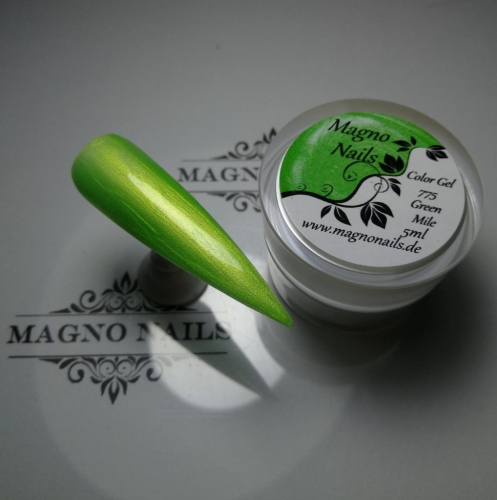Preview: Neongrün Neon Green Metallic Perl Pearl UV Gel aufgetragen deckend